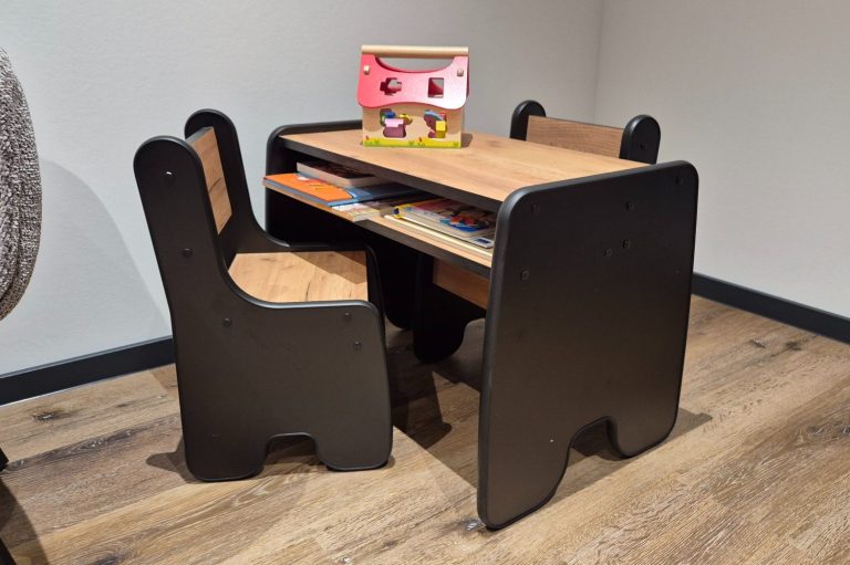 Logo mit dem Schriftzug "Fehntjers Zahnarzt" in geschwungener Schriftart.