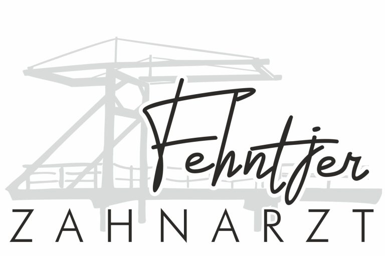 Logo mit dem Schriftzug "Fehntjers Zahnarzt" in geschwungener Schriftart.